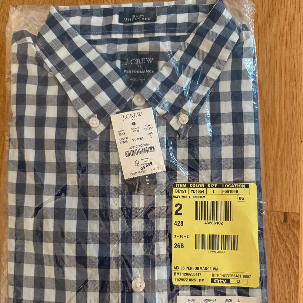 NWT Jcrew Men's Shirt - Large Navy and White Plaid